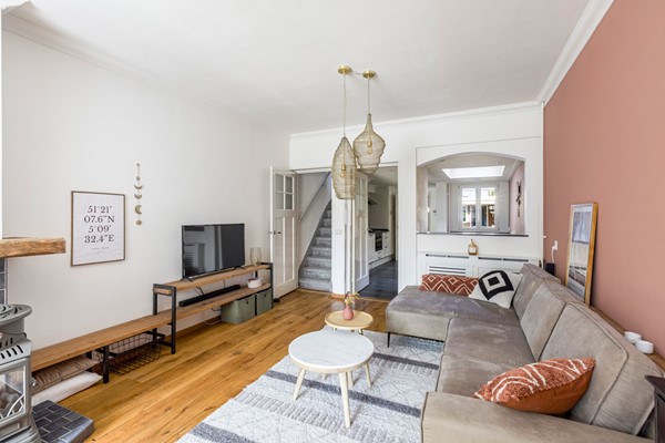 Foto - Te koop: Karakteristieke tussenwoning met garage in Tilburg!